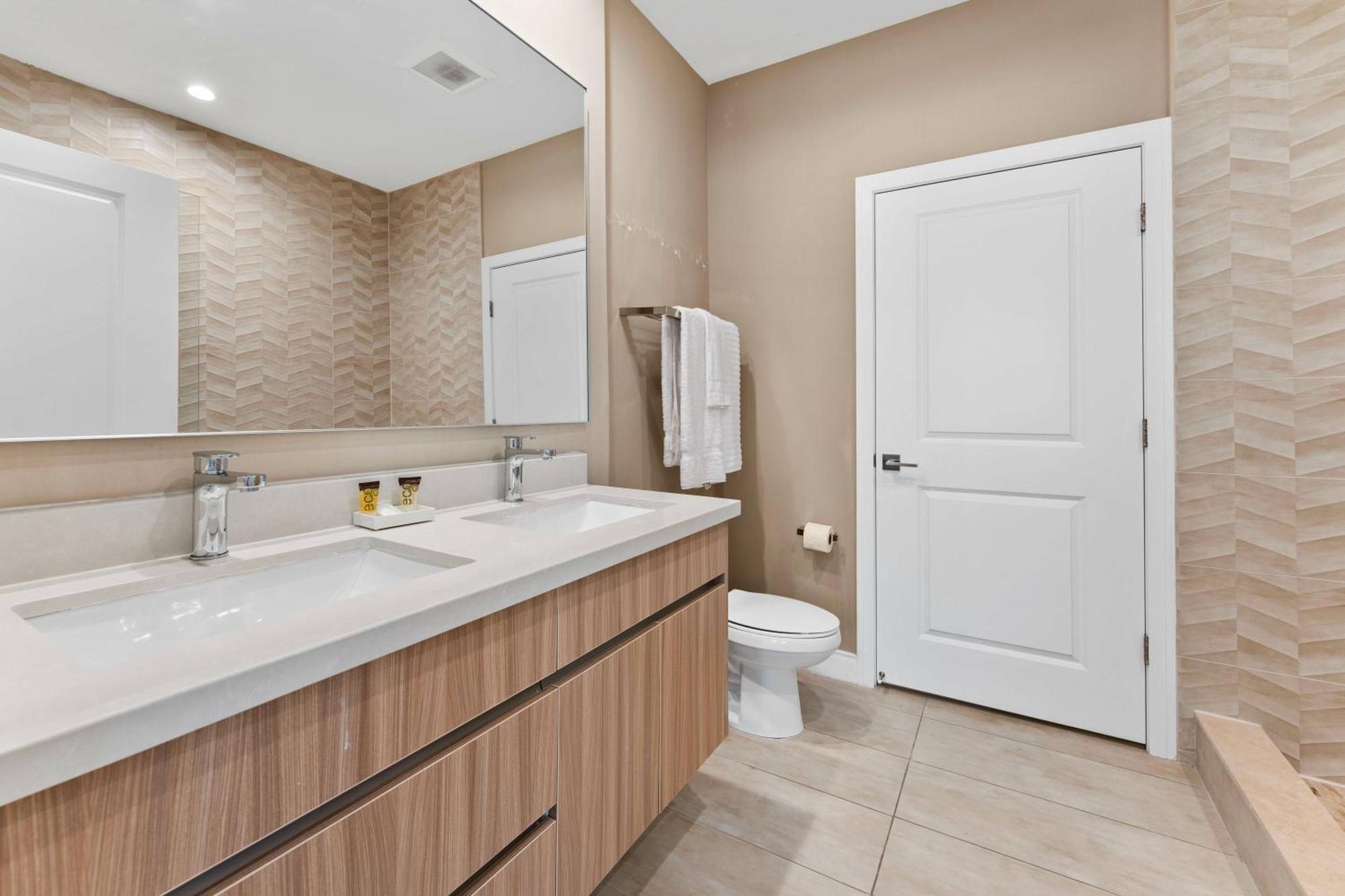 7564 Magic Village 3 Suites Jacuzzi Bbq 8 Min Disney Orlando Ngoại thất bức ảnh